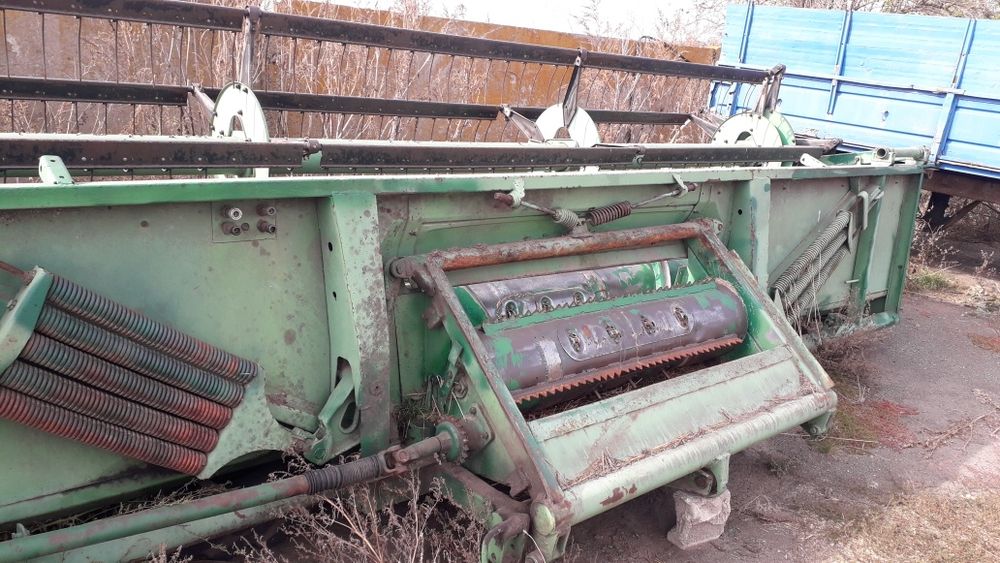 Продам комбайн Дон 1500 б