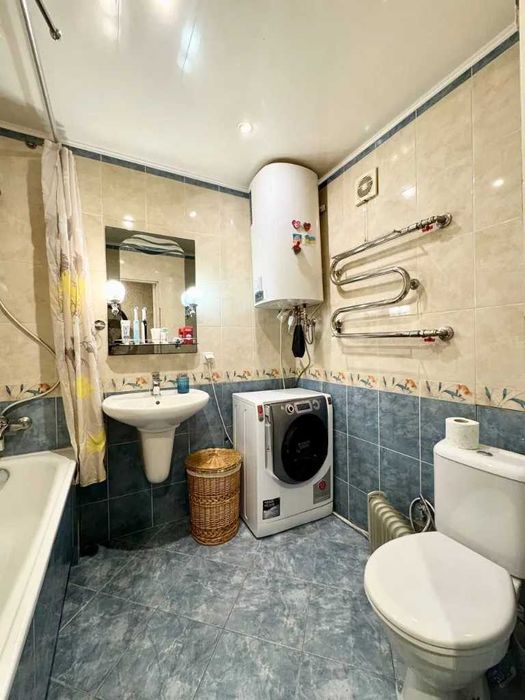 Продам 3к квартиру Тополь Тополя-1 Правий берег
