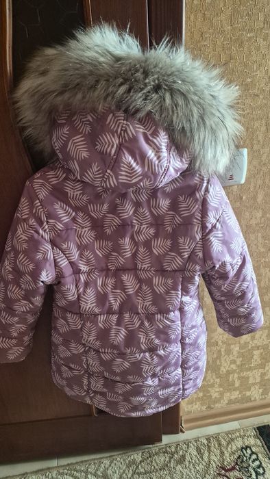 Куртка для дівчинки 110.