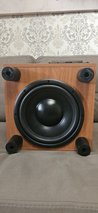 Продам сабвуфер Wharfedale