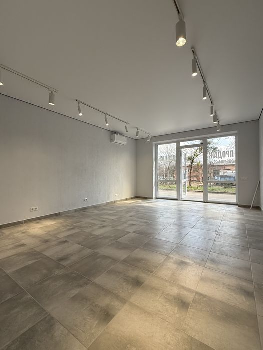 Продаж комерційного приміщення | м.Дубно | вул.Грушевського