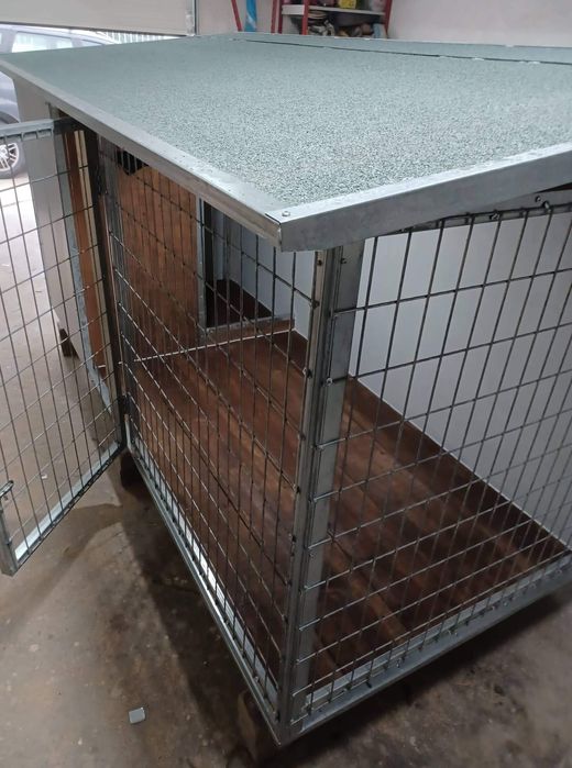 Casota para animais muito resistente
