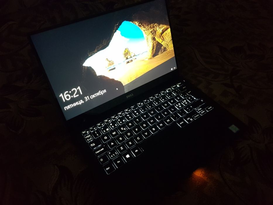 Dell XPS 13 9360 i7-7660u 2.5-4.0 MHz 16Gb 512Gb nvme