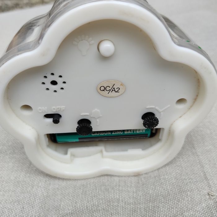 Relógio Anos 70 acrílico  QUARTZ