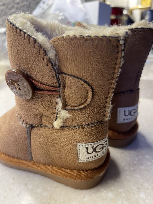 Уггі 22розмір коричневі