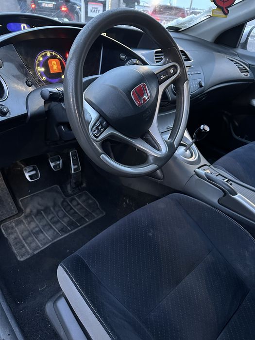 Honda Civic 8 2.2 CDTi 140KM Ładna