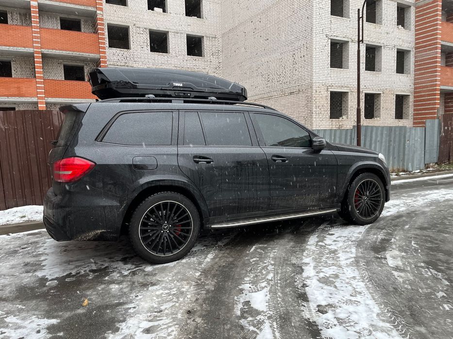 Поперечини на ваш Mercedes багажник Thule