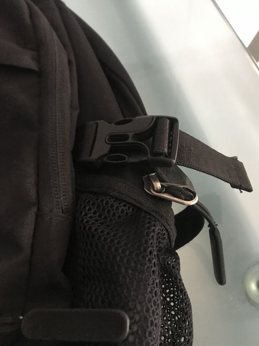 Mochila preta homem