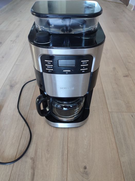 Ekspres do kawy przelewowy Severin. Kawa w ziarnach i mielona 2w1