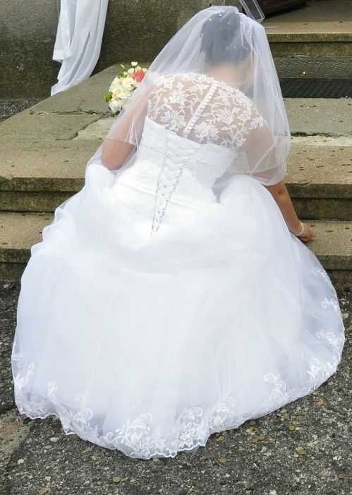 Sprzedam suknię ślubną