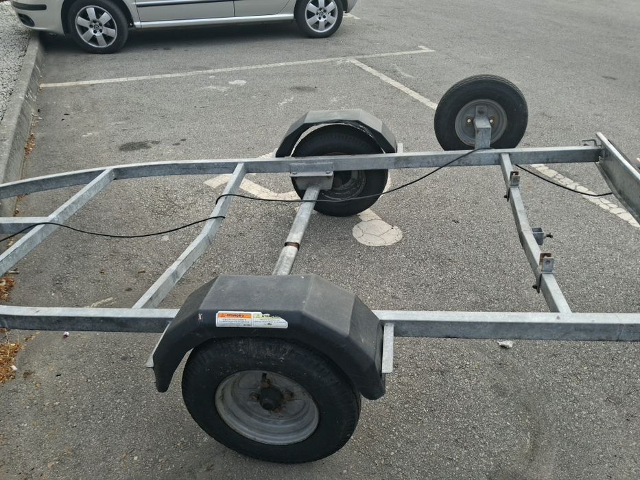 Reboque em bom estado