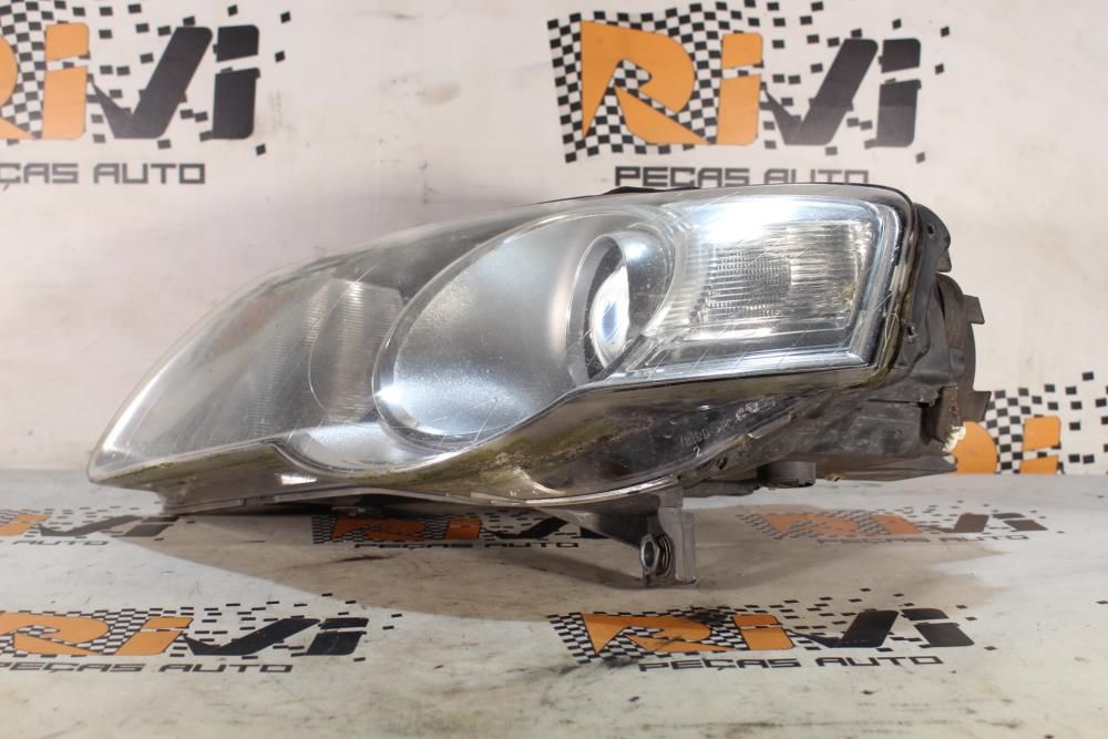Ótica / farol esquerda VOLKSWAGEN Passat (3C2)