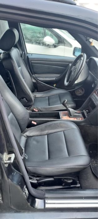 Carrinha Mercedes 220d