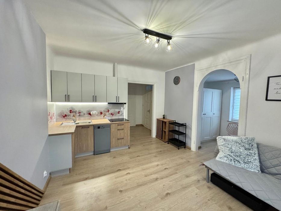 Wynajmę mieszkanie w bardzo dobrej lokalizacji !!!