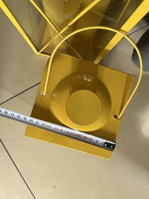 Lampion latarenka zolta