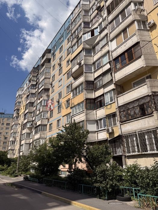 Продам чудову 3-и кімнатну квартиру на Ж/м Фрунзенский, всі кімнати окремі.