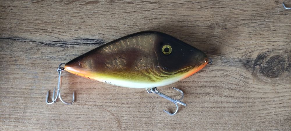 Karpik ,drewno ,tonący