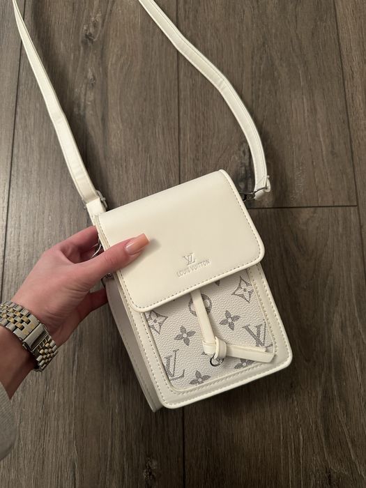Сумочка Louis Vuitton в стані нова