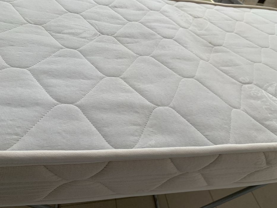 Colchão de molas para cama de grades