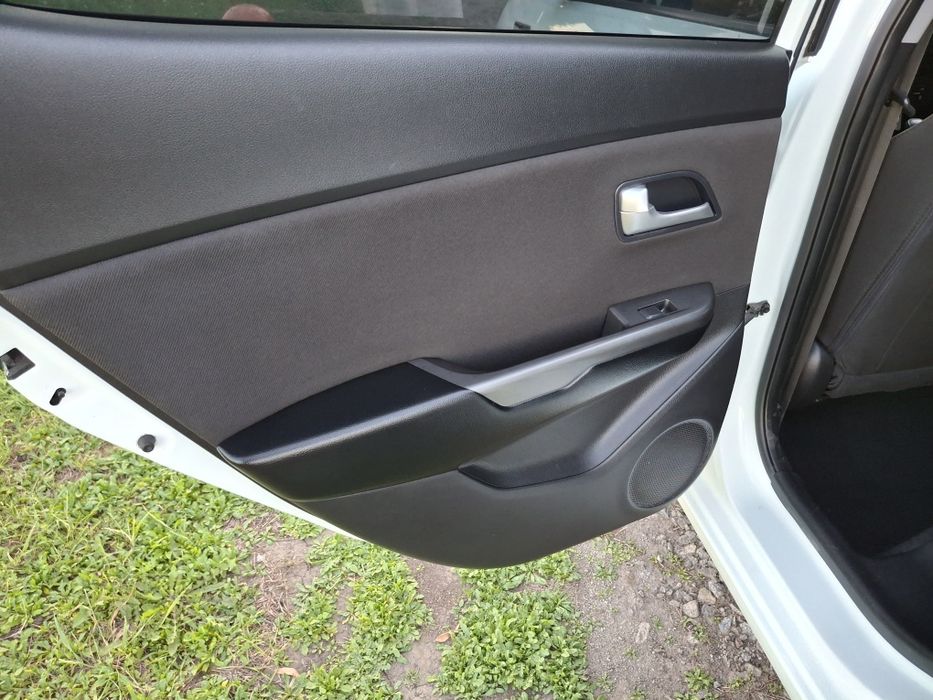 Kia Rio 2012 1.6 automatic