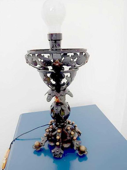 lampa z abażurem