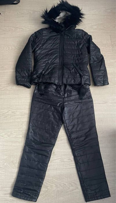 Теплий зимовий жіночий костюм