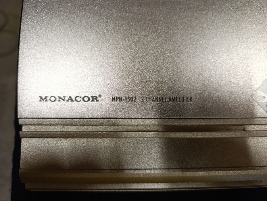 Sprzedam skrzynkę basową