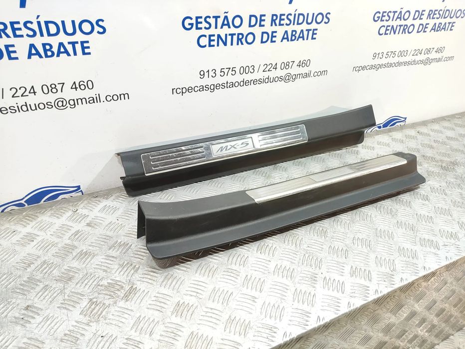 Soleiras Porta Embaladeiras Original Mazda MX 5 NC NE5168710 NE5168720