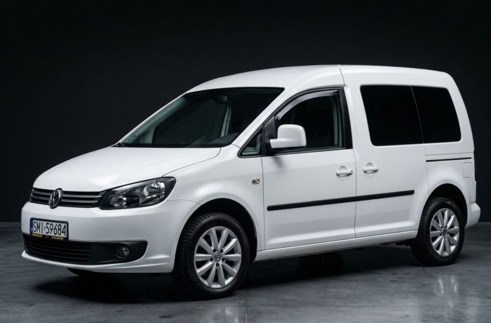 Volkswagen Caddy Climatronic Alufelgi Grzane Fotele 5 osobowy Zadbany