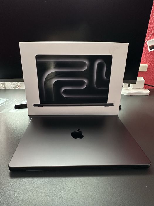 MacBook Pro M4 (2024) 14’ 16GB / 512GB Space Black