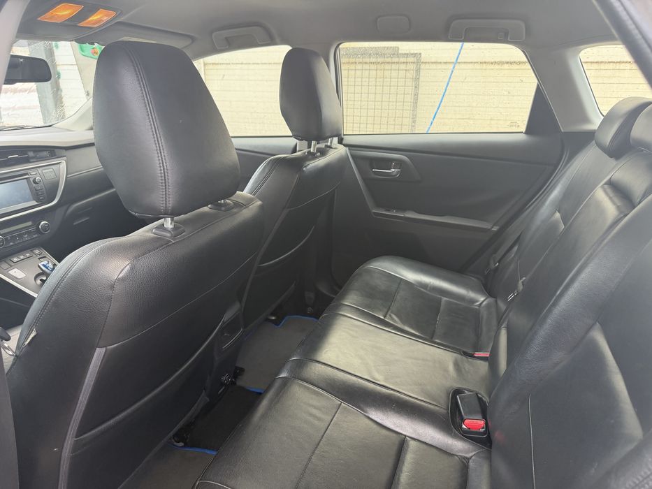 Toyota Auris Touring Sports  1.8 Hibrid  Executive c/ GARANTIA