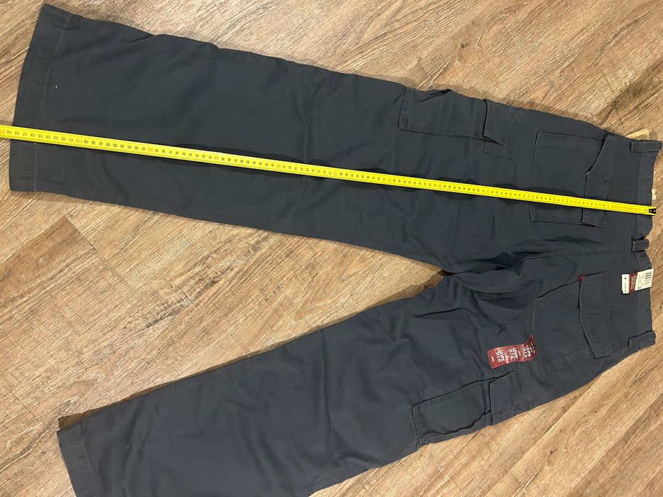 Нові та якісні Levi’s