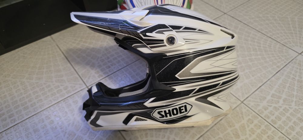 Capacete shoei vfx