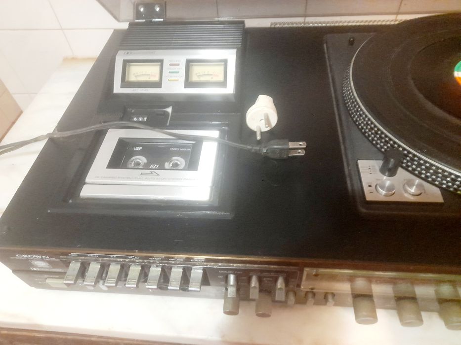 Gira-Discos Vintage Crown SHC-5500