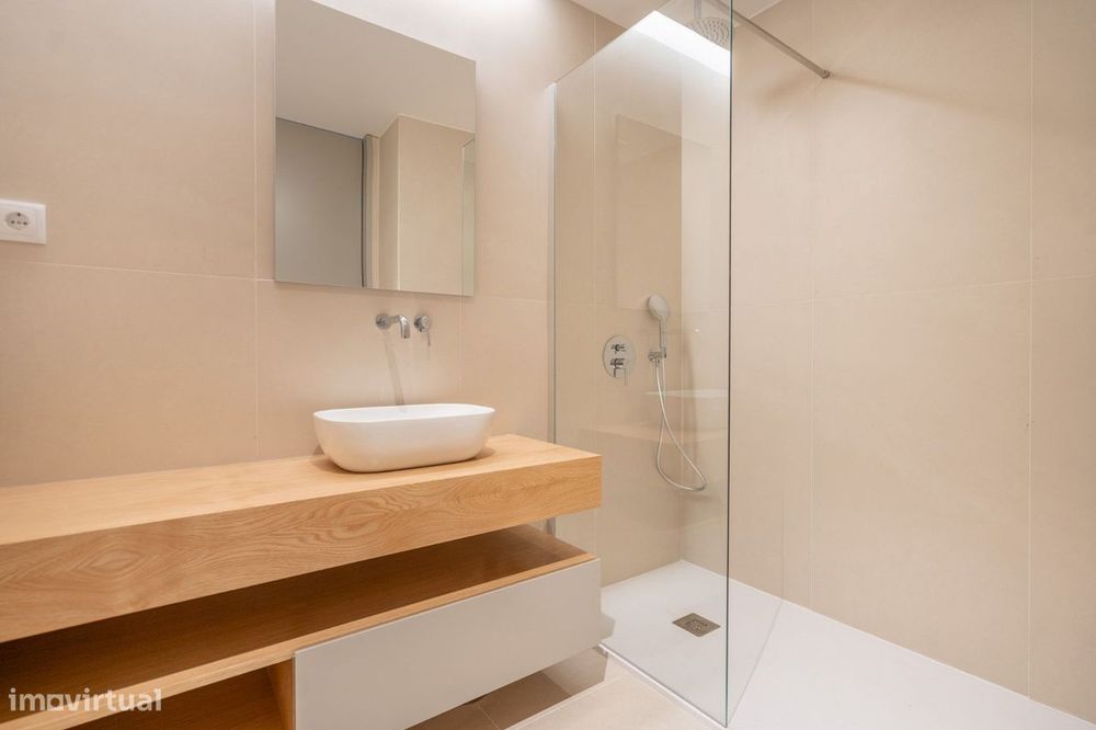 Apartamento T3 com Terraço em Gualtar, Braga