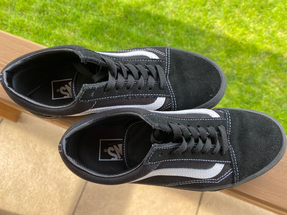 Czarne buty vans