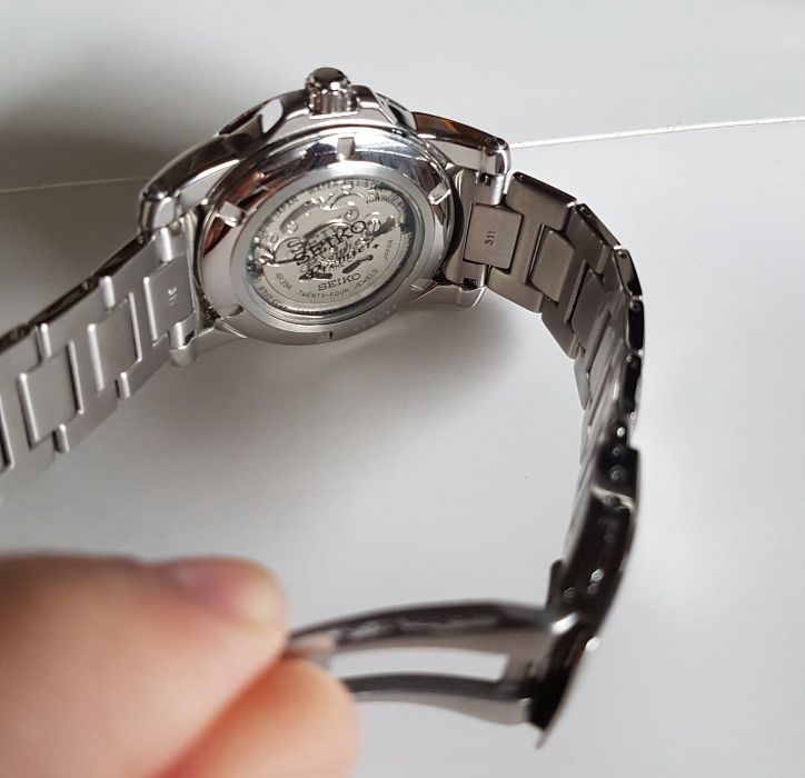Seiko premier deals ssa215j1