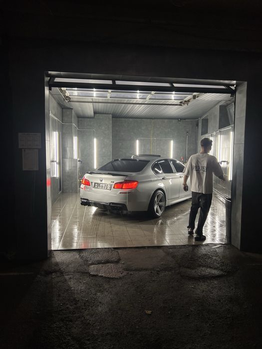 Bmw 5 серія 2012 VIN WBAFR7C55DC824383 фото оголошення 4 з 13
