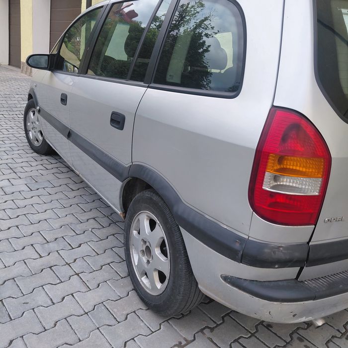 Opel zafira 1999