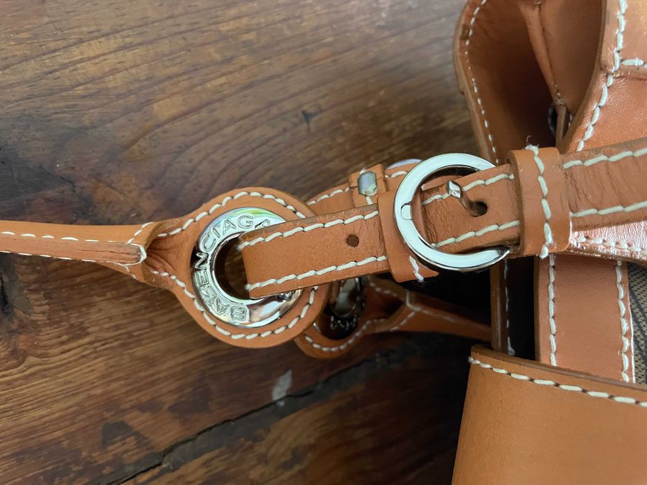 Mala Balenciaga autentica