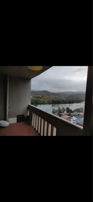 Apartamento T4 13 andar com elevador