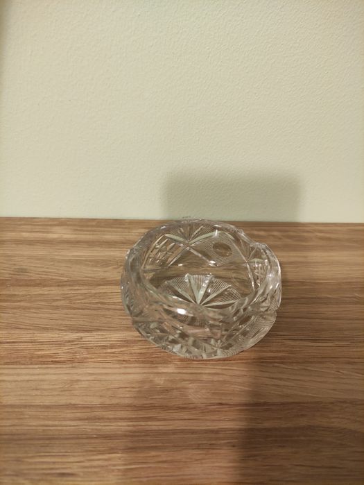 Mała kryształowa popielniczka