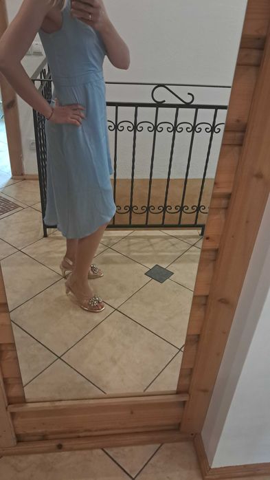 TFNC niebieska satynowa sukienka na jedno ramię rozmiar L