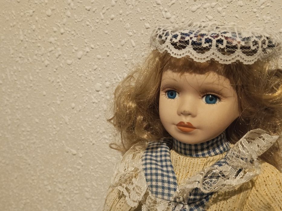 Lalka porcelanowa prl