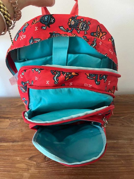 Mochila escolar muito boa, da Grafoplás