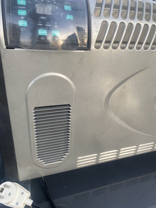Grzejnik elektryczny z dmuchawa