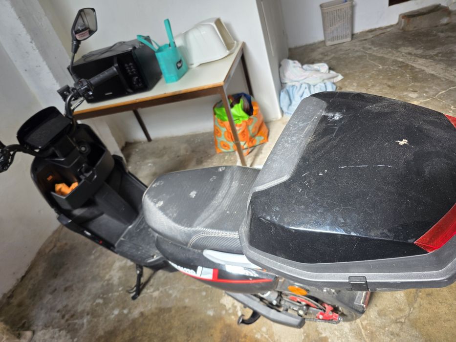 Moto elétrica yord raider