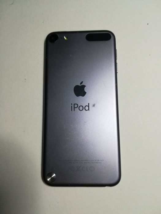 Apple iPod A1421  (64gb)