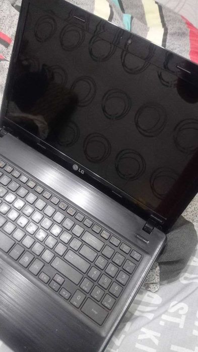 Ноутбук LG (Под ремонт)