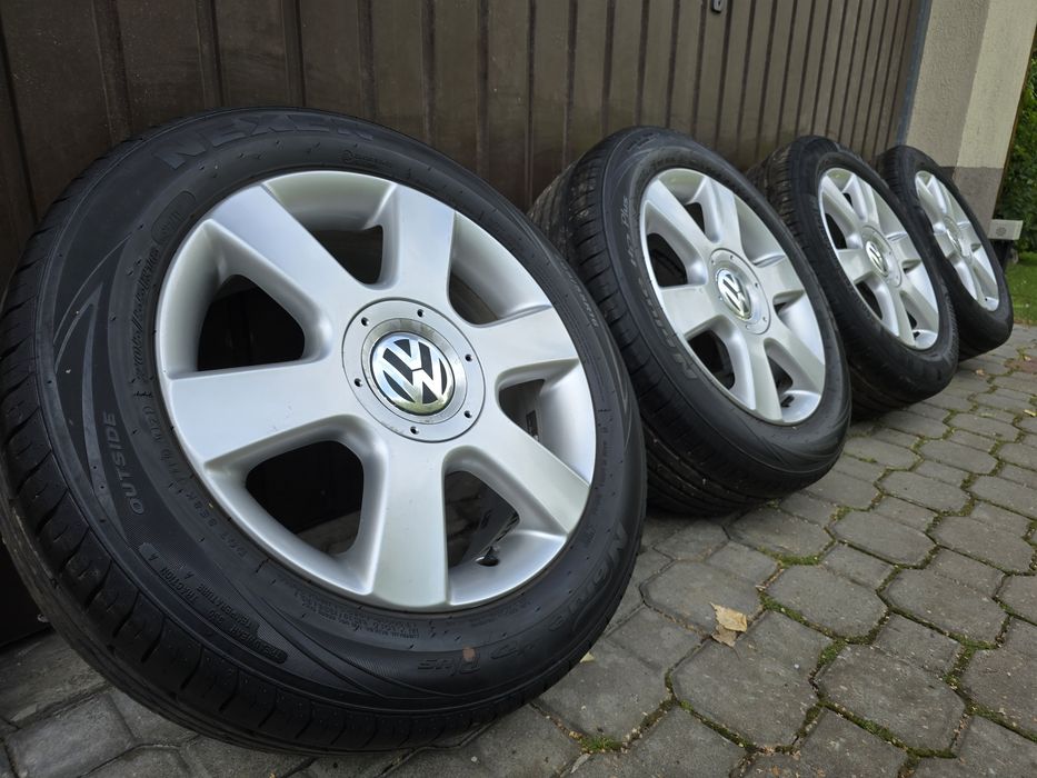 Felgi z oponami 205/55R16 VW Golf 5x112 Passat CC Jetta Touran Caddy